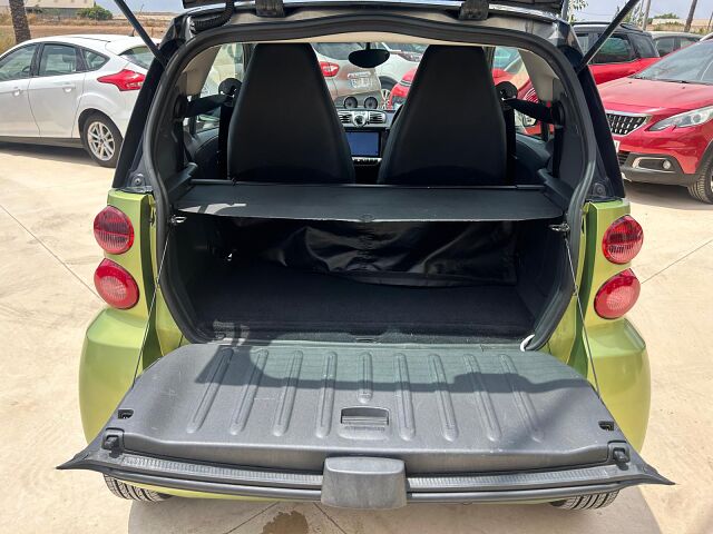 SMART FOR TWO PASSION COUPE 1.0 MHD AUTO SPANISH RHD IN SPAIN 61000 MILES 2010
